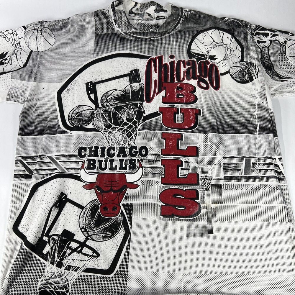 Vintage Chicago Bulls All Over Print Activewear Tag Shirt XL Made In USA - Picture 1 of 10